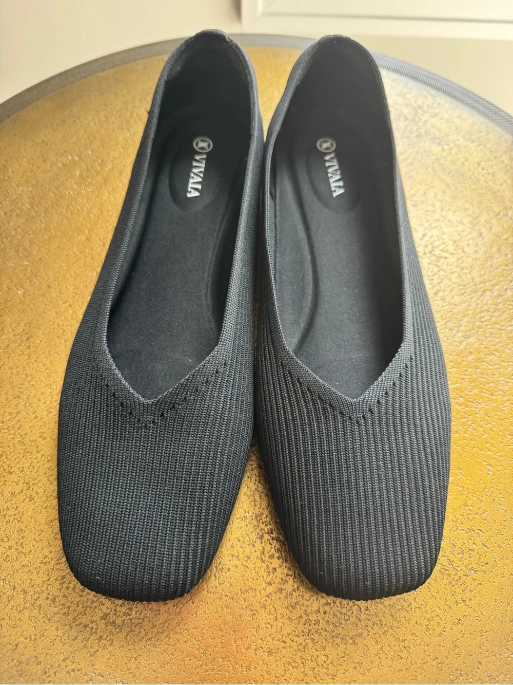 Vivaia Margot 3.0 Black Ballet Flats with Clip on Bows. Women’s 43 (US 11).